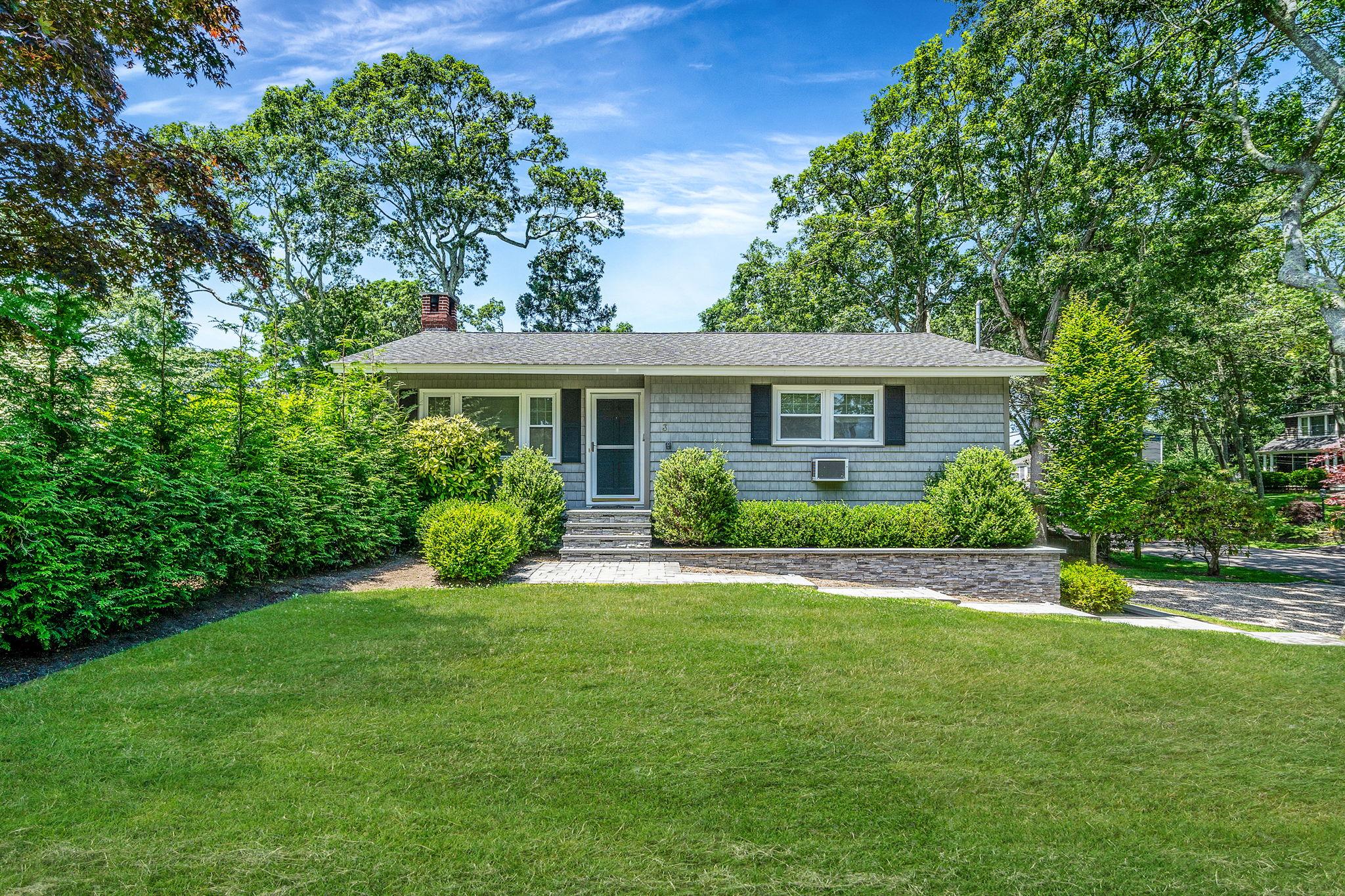 3 Crestview Drive Property Photo 2