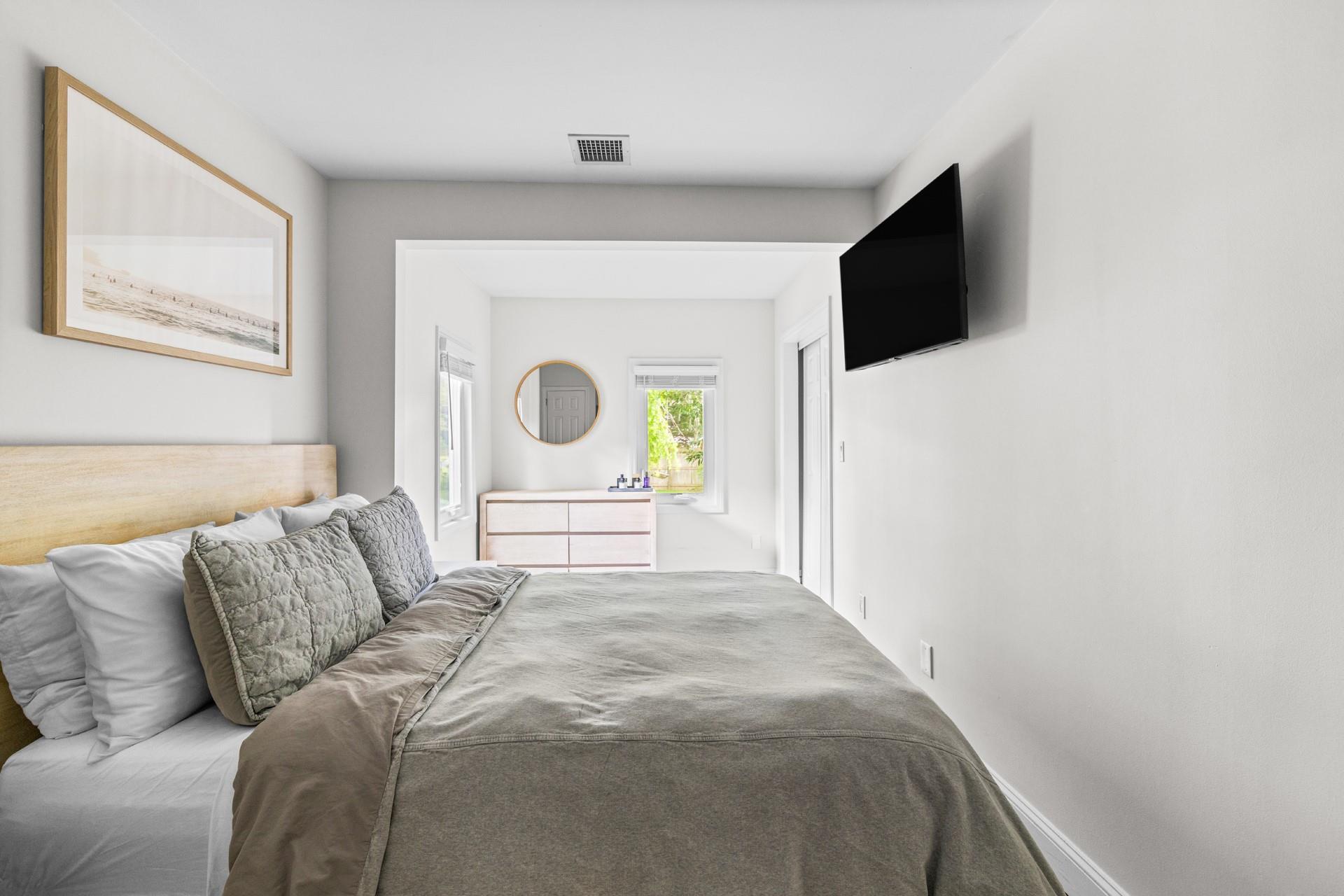 6 West End Avenue Property Photo 10