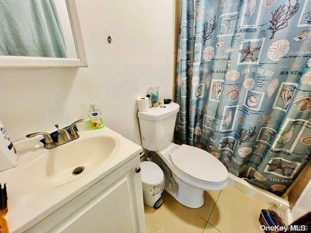 587 S Bayview Avenue Property Photo 10