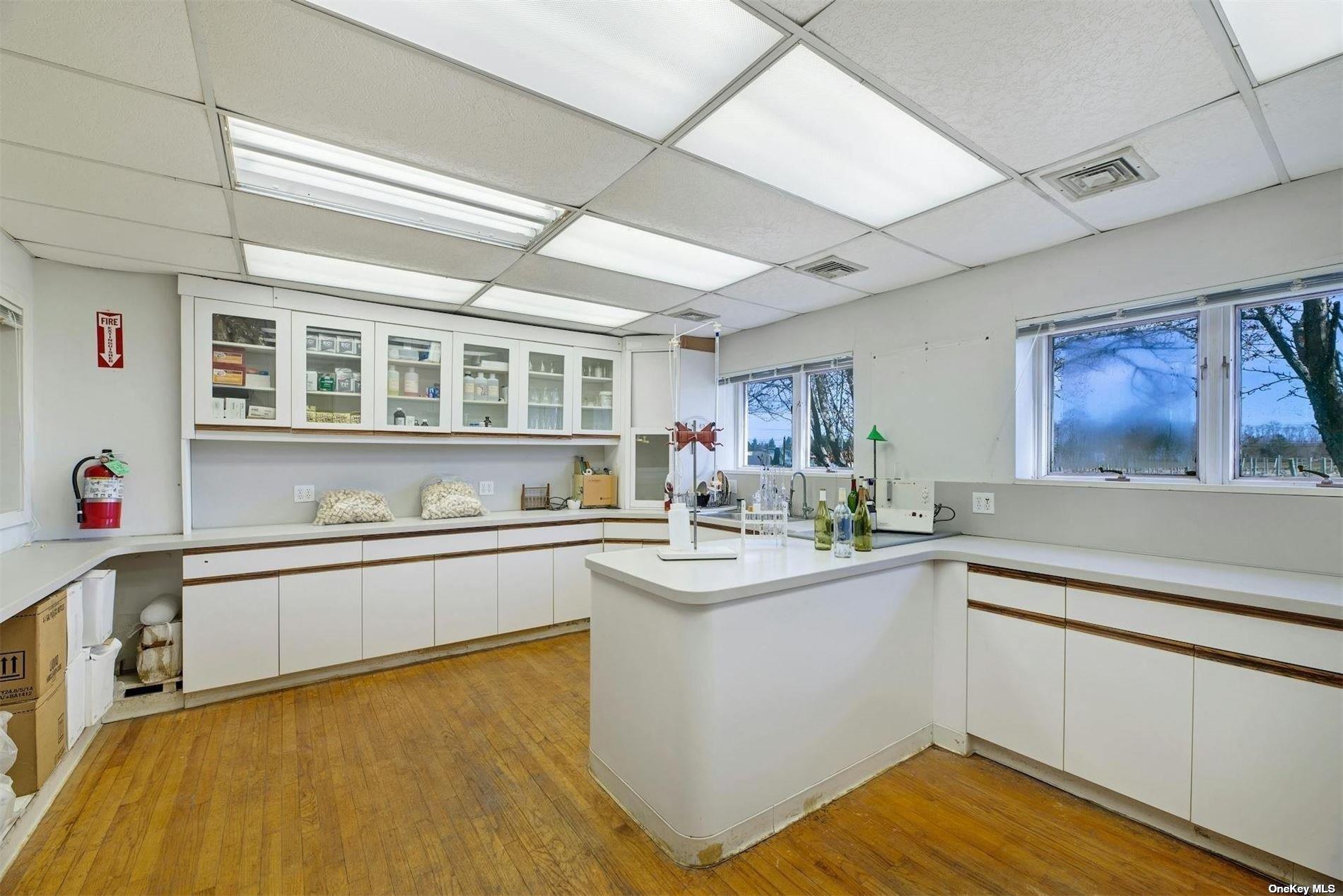 18910 Middle Road Property Photo 13