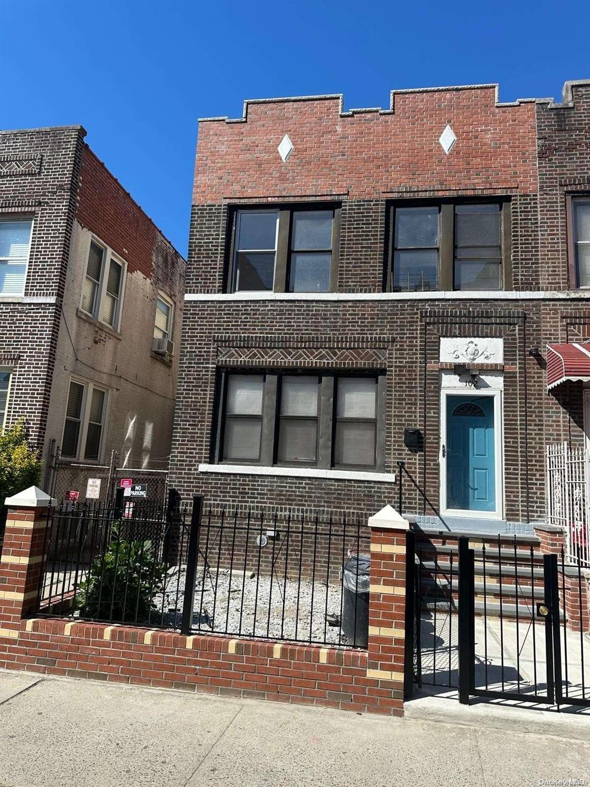 102 E 96th Street Property Photo