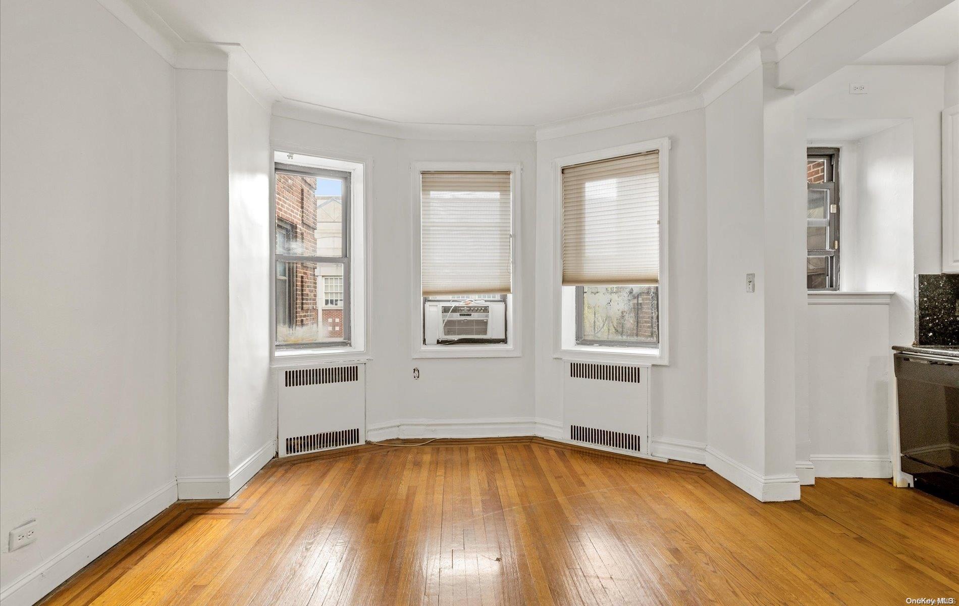 34-24 82nd Street 5m Property Photo 4