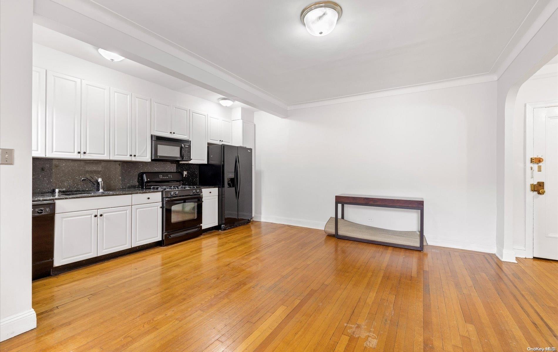 34-24 82nd Street 5m Property Photo 5