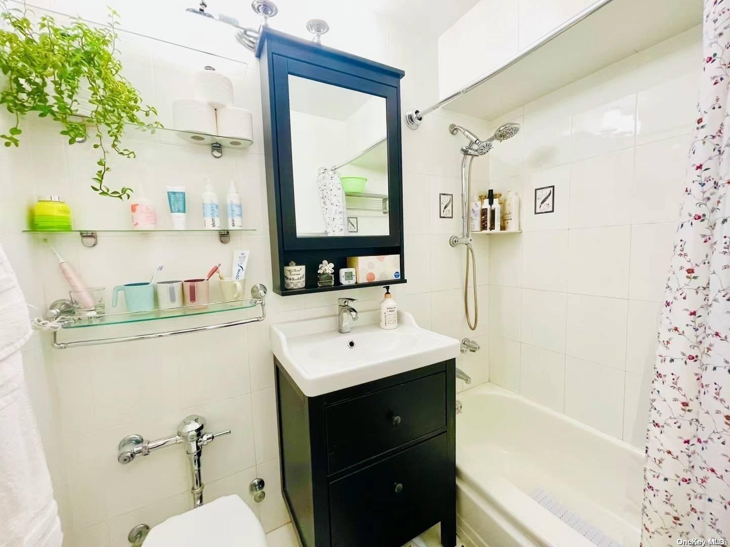 99-06 58th Avenue 6-e Property Photo 7