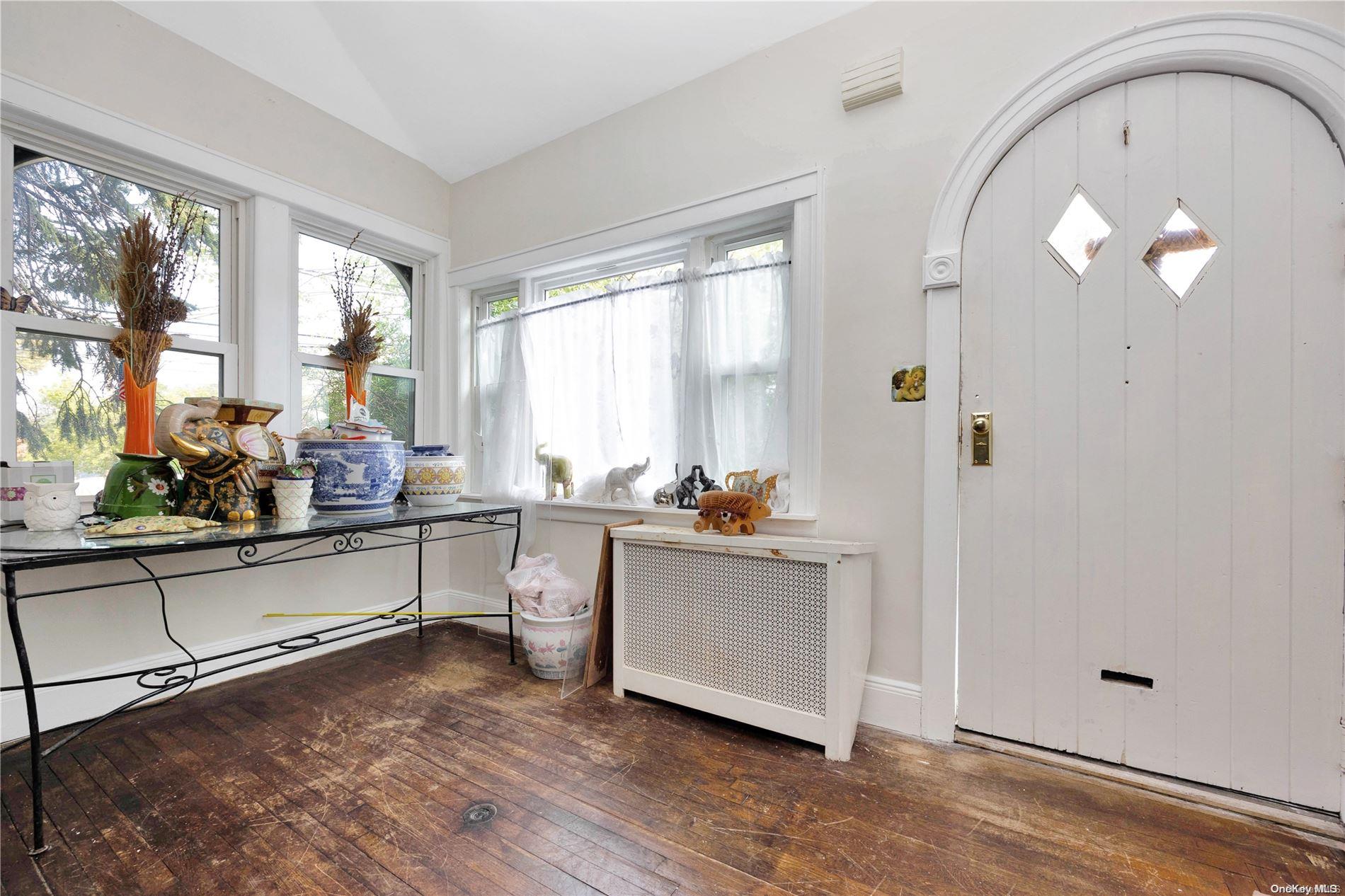 115-17 Linden Boulevard Property Photo 12