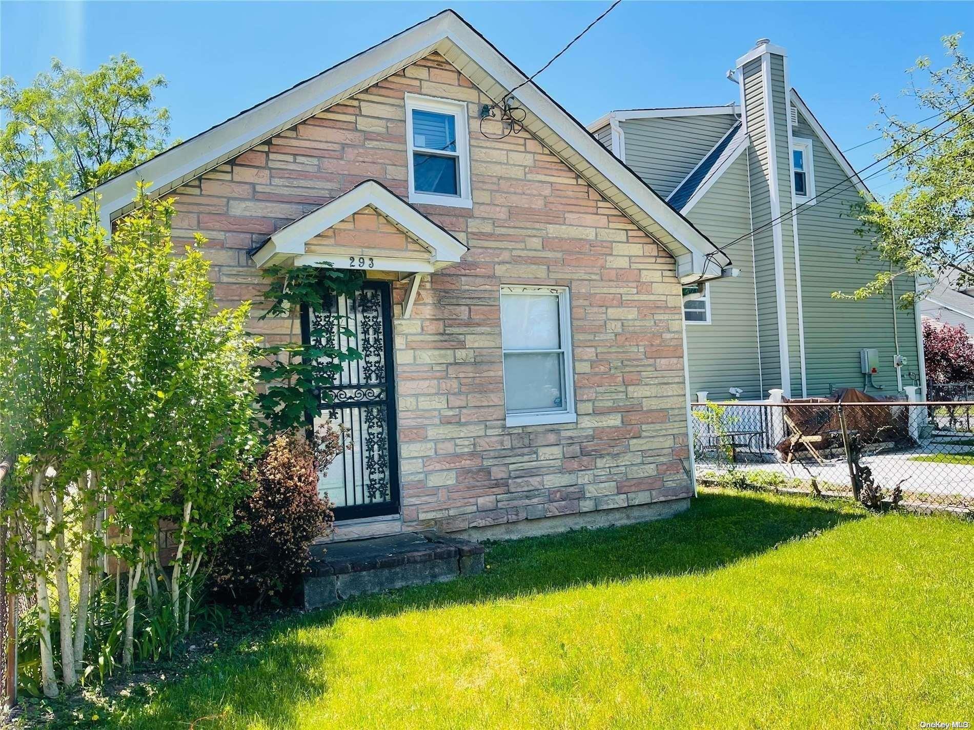 293 Park Avenue Property Photo 1