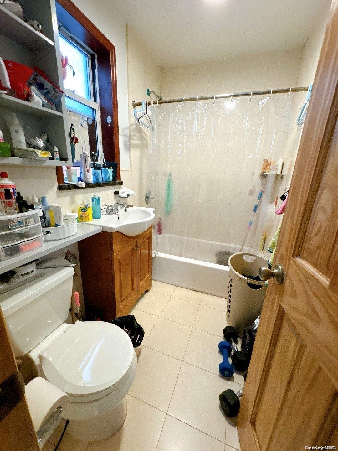 159-08 59th Avenue Property Photo 4