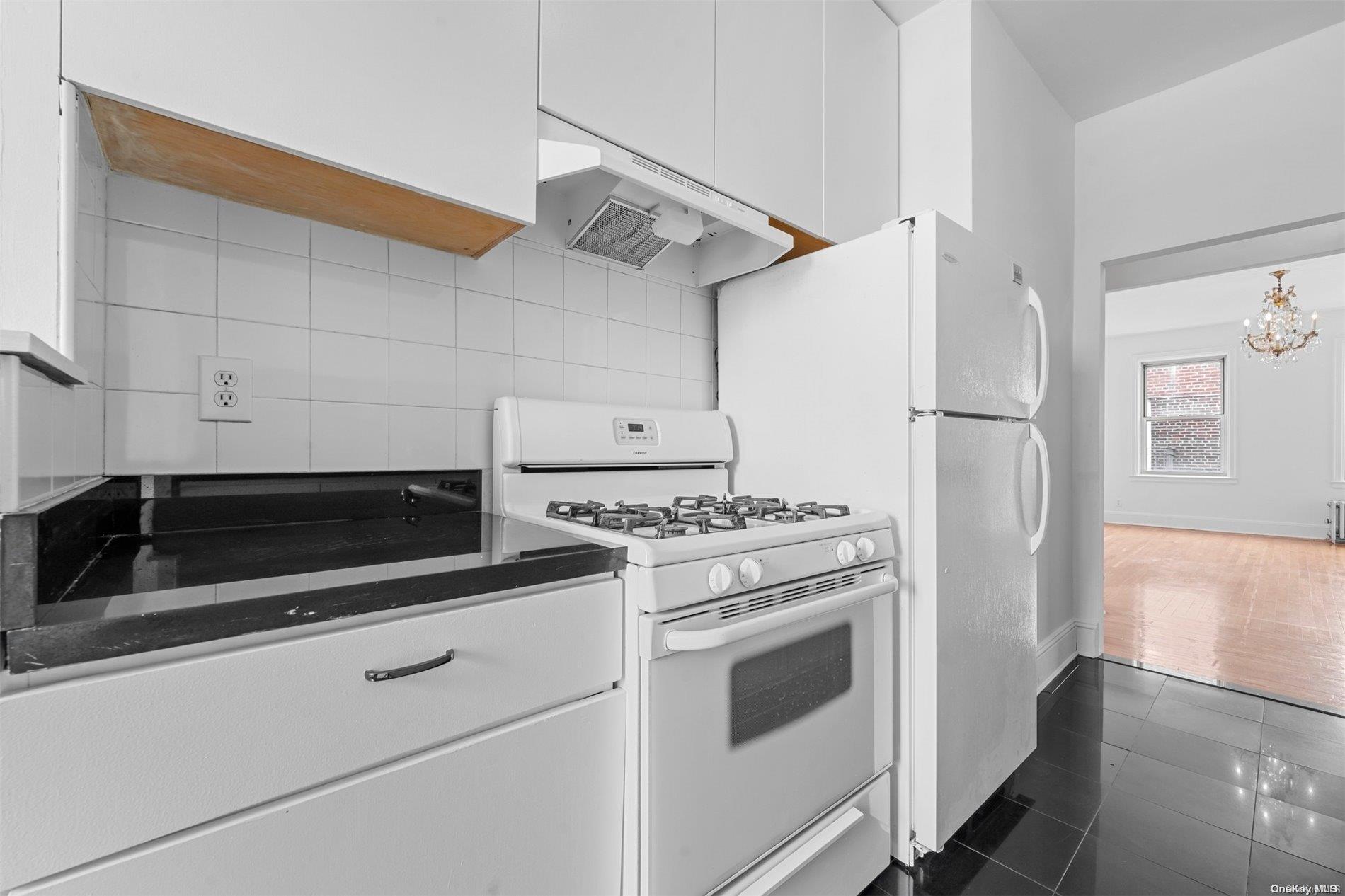 59-11 Queens Blvd 6o Property Photo 4