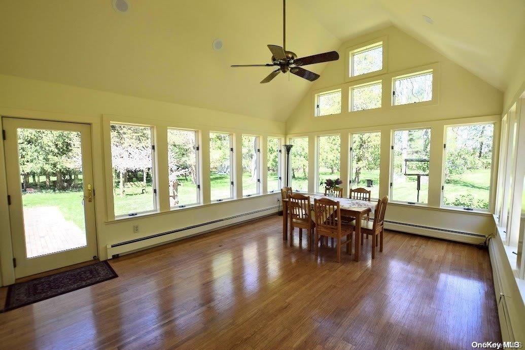 41 Old South Country Road Property Photo 8