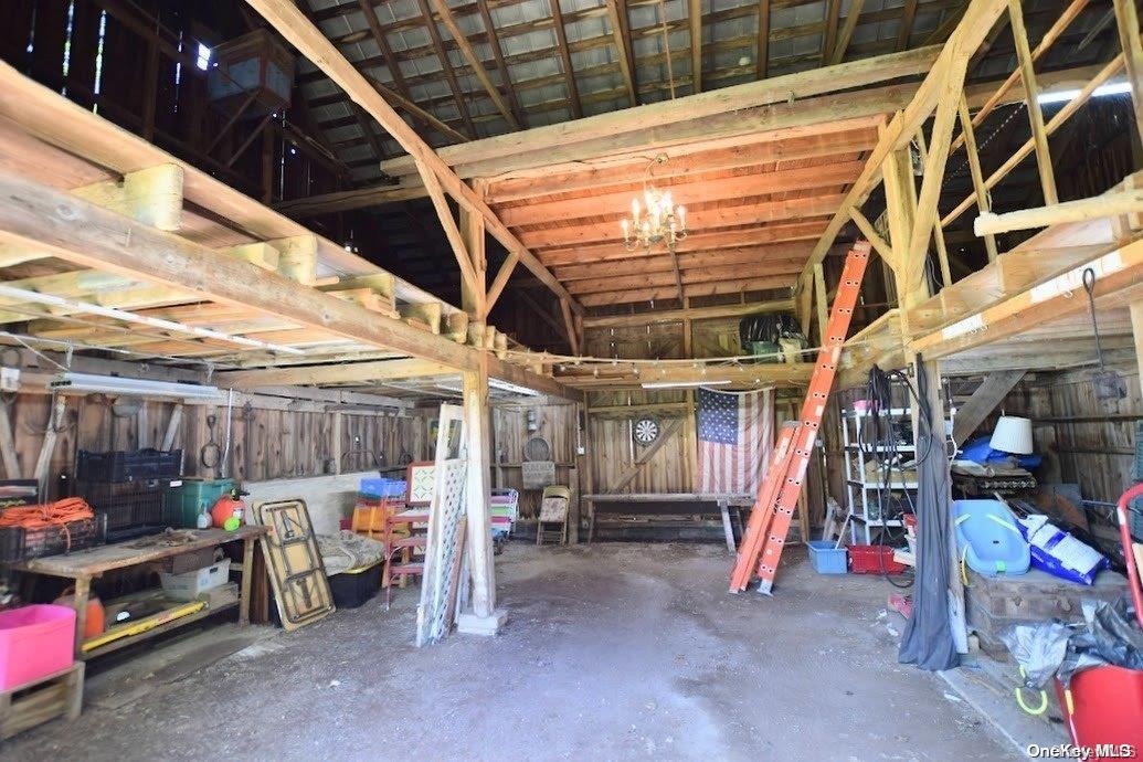 41 Old South Country Road Property Photo 20