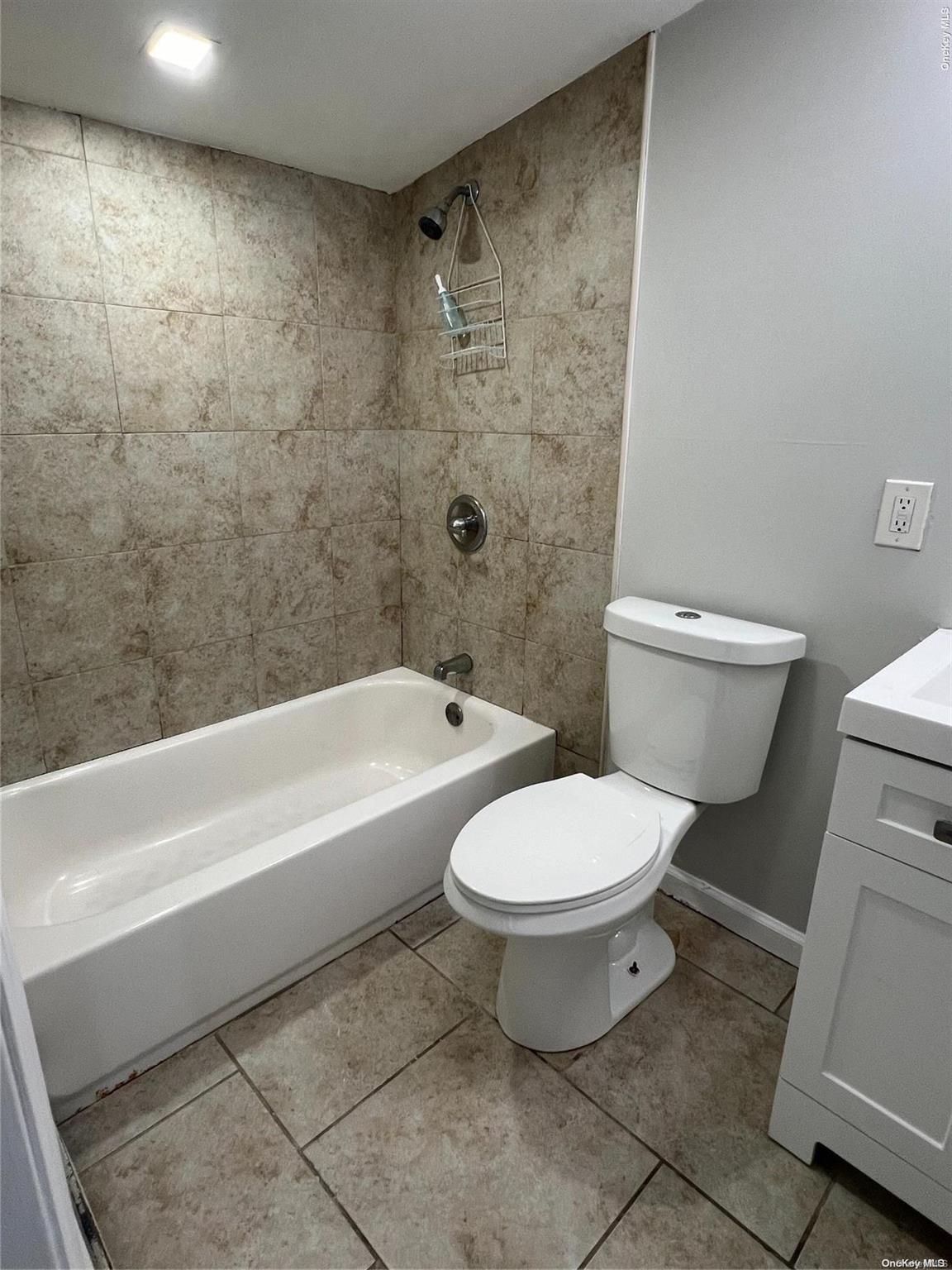 90 Bushwick Avenue Property Photo 6