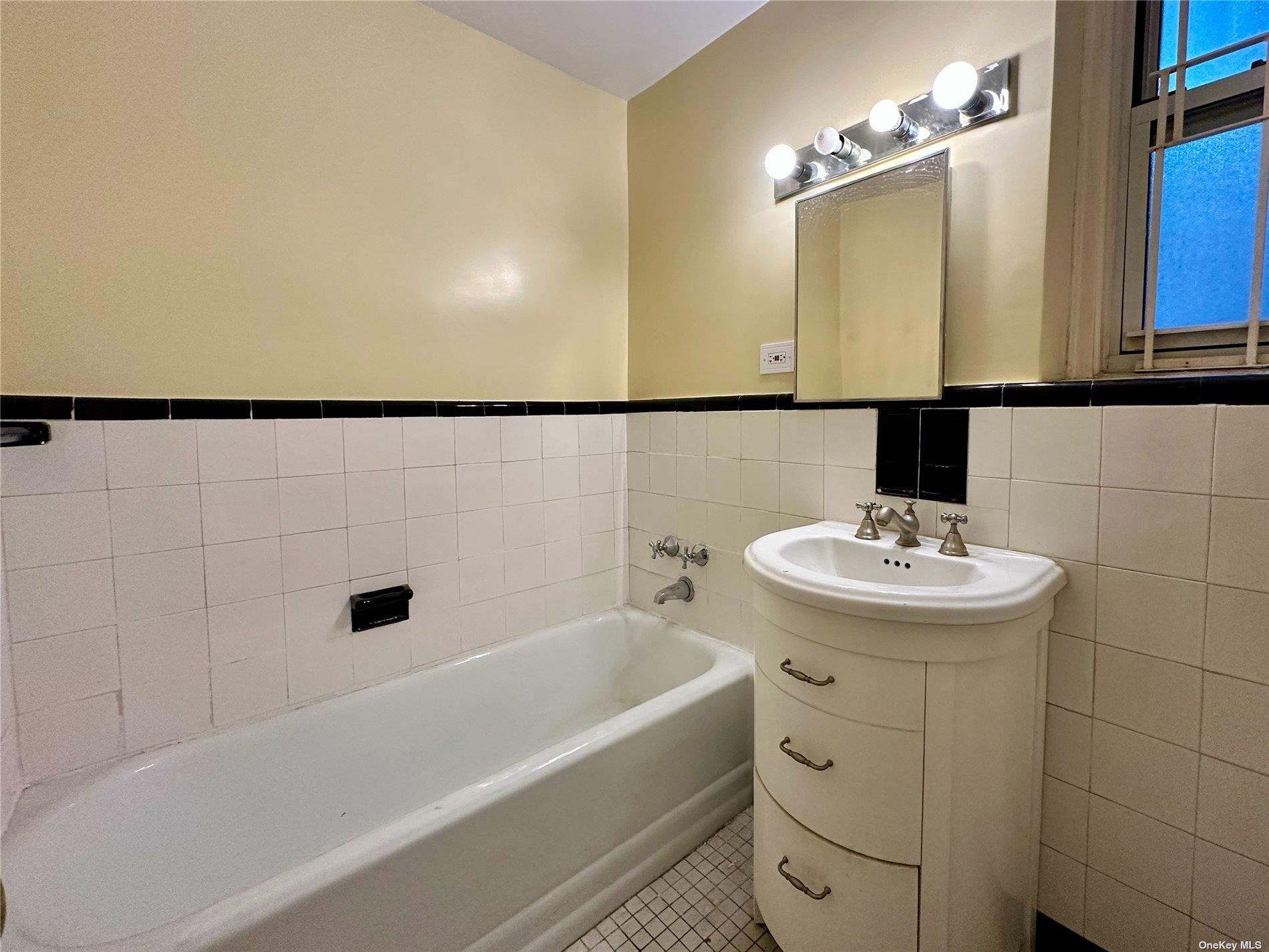 69-09 108th Street 312 Property Photo 8