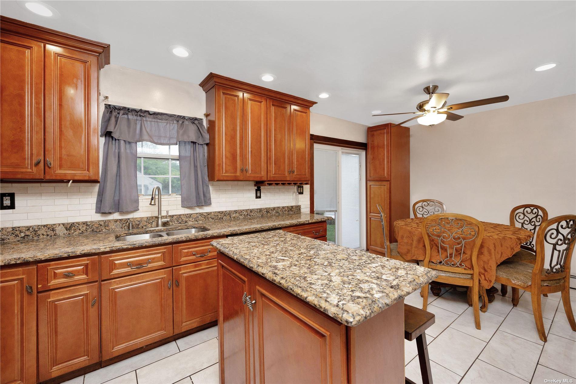 216 Swalm Street A Property Photo 11