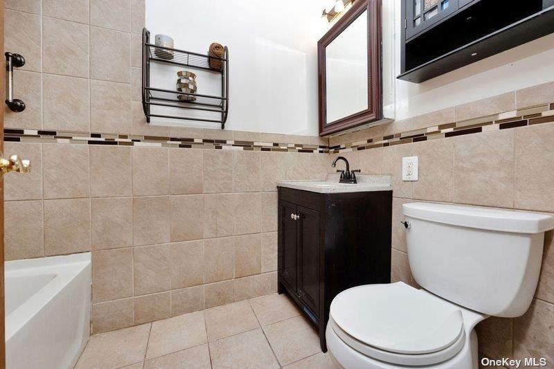 216 Swalm Street A Property Photo 23