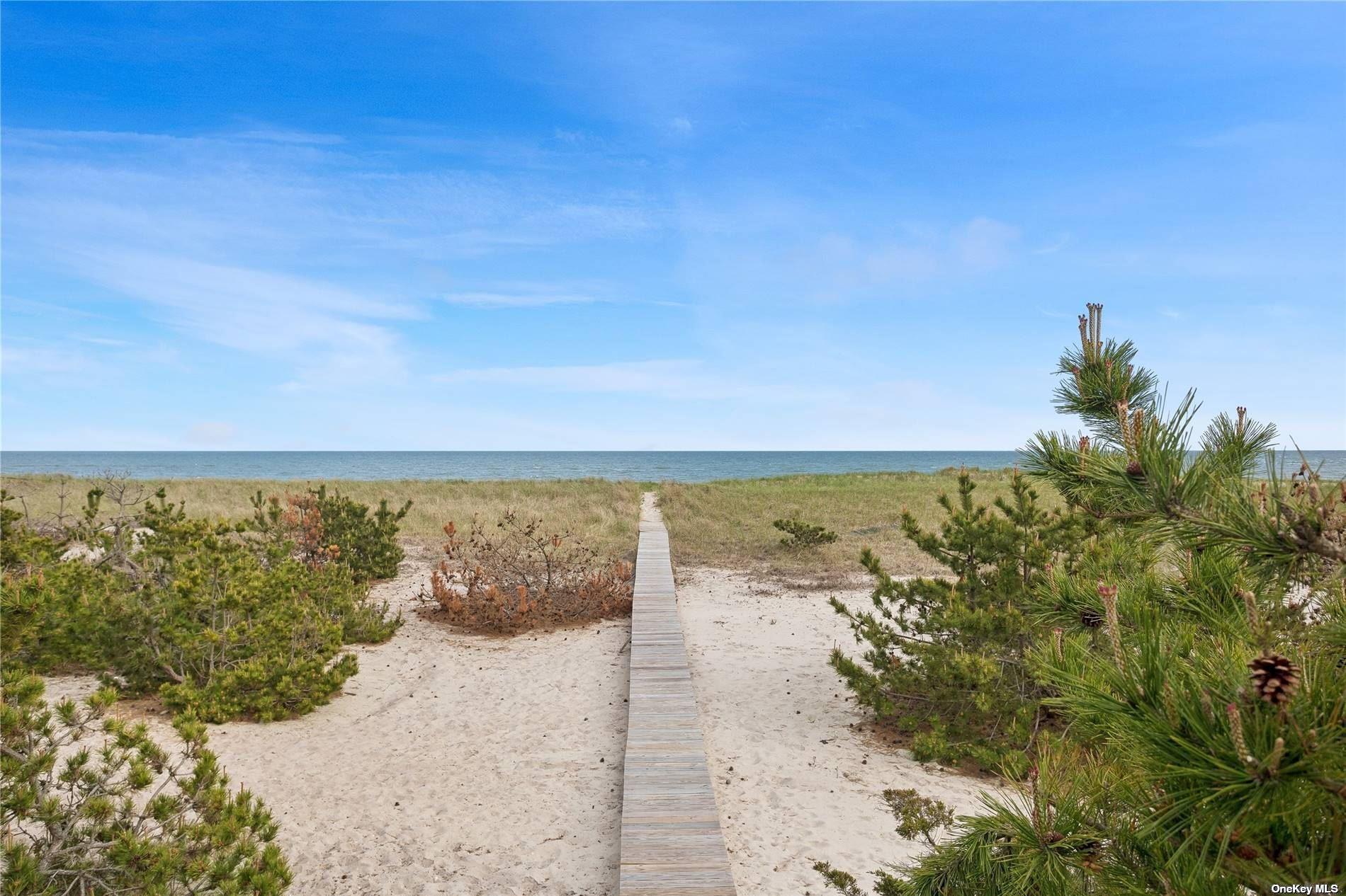 298 Dune Road Property Photo 13