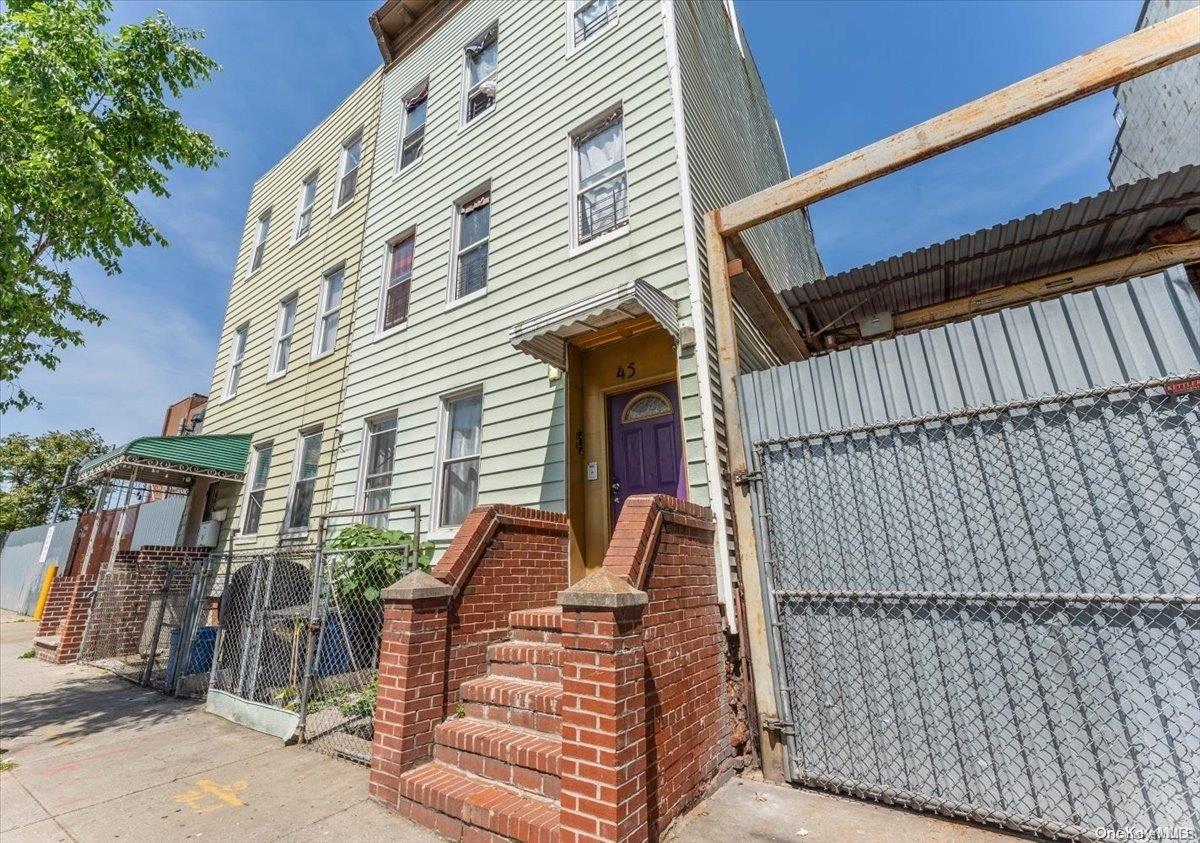 45 Hinsdale Street Property Photo 2