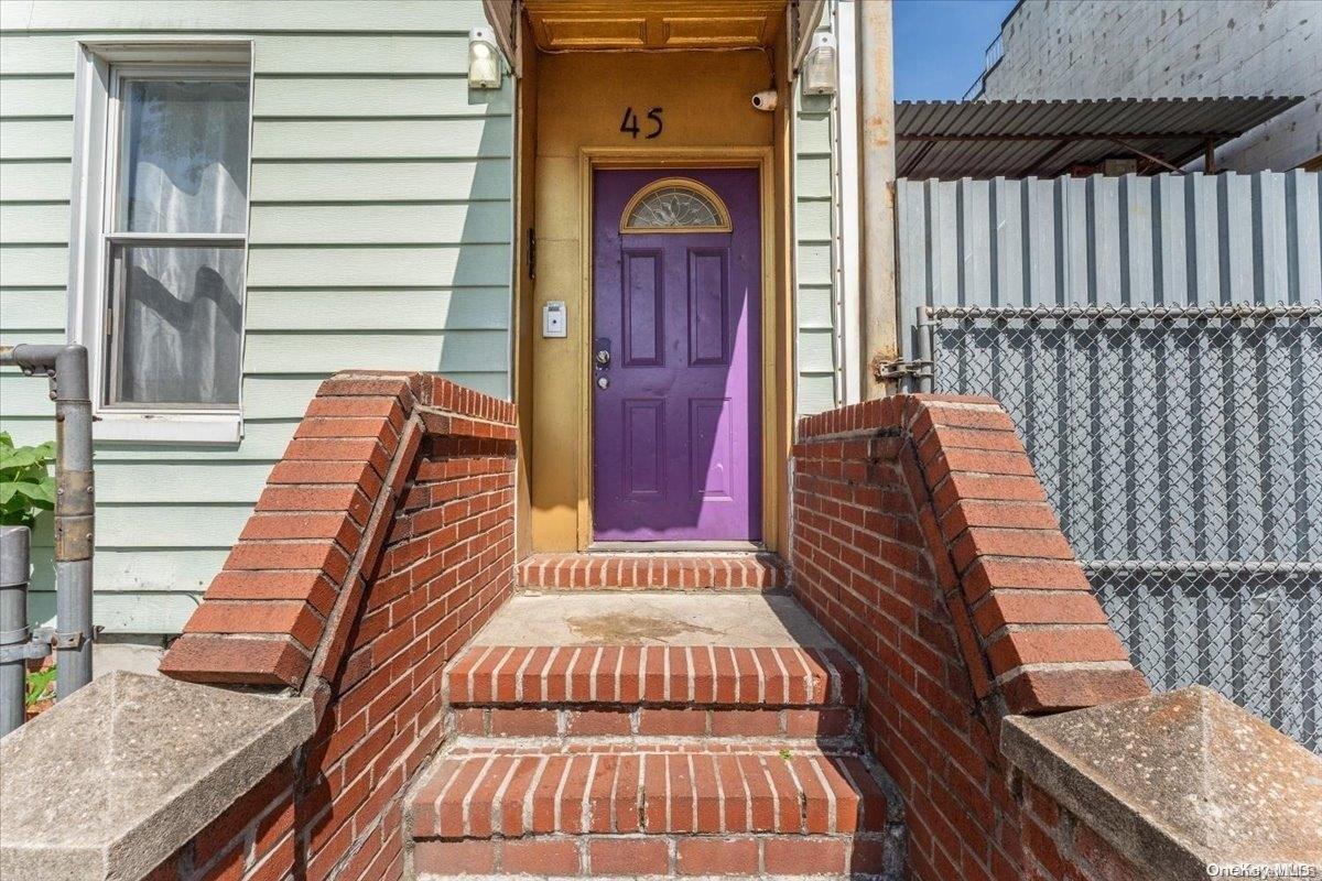 45 Hinsdale Street Property Photo 3