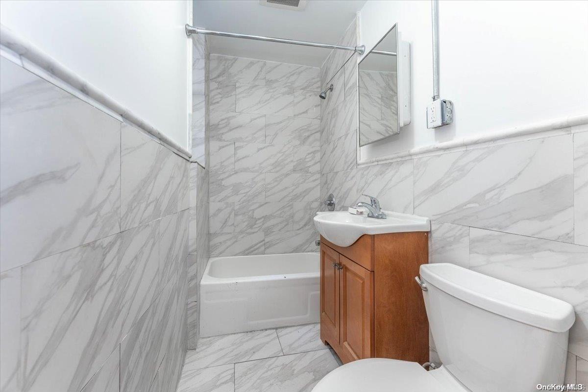 45 Hinsdale Street Property Photo 12