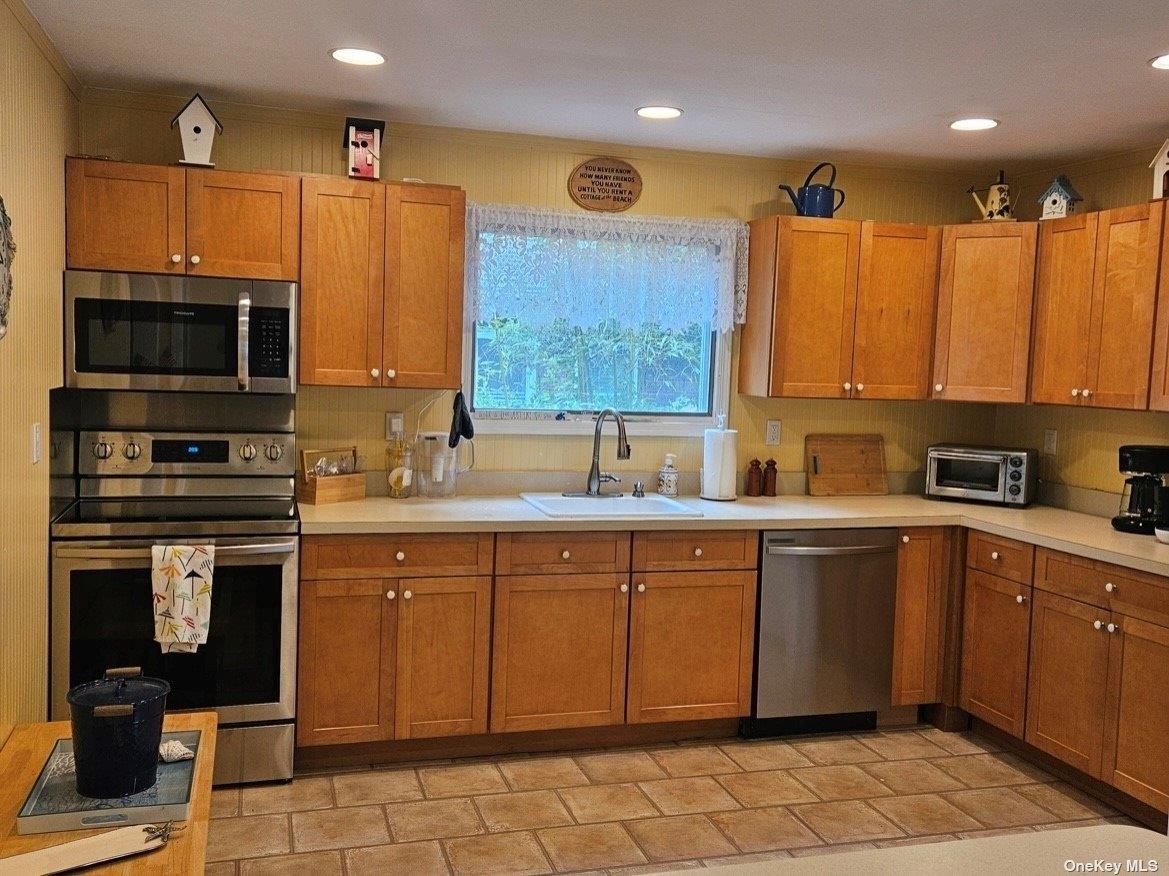 892 Evergreen Walk Property Photo 12
