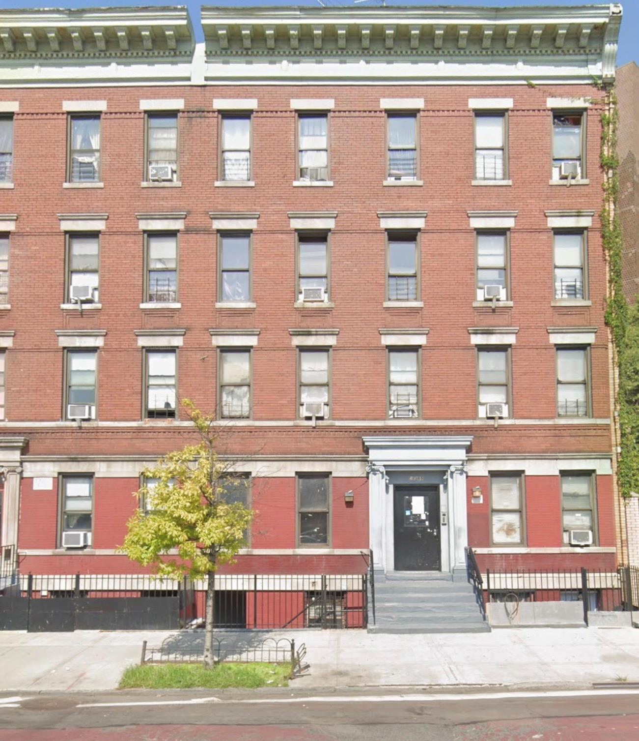 2089 Webster Avenue Property Photo 1
