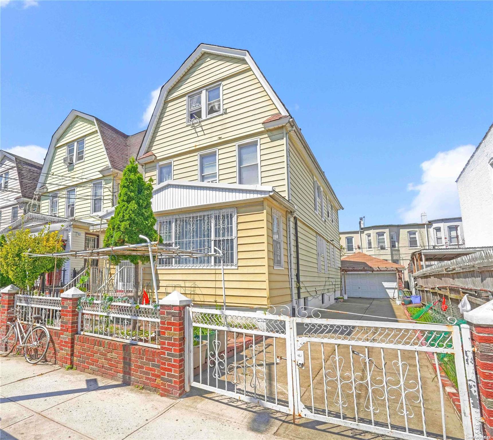 42-28 79th Street Property Photo 1