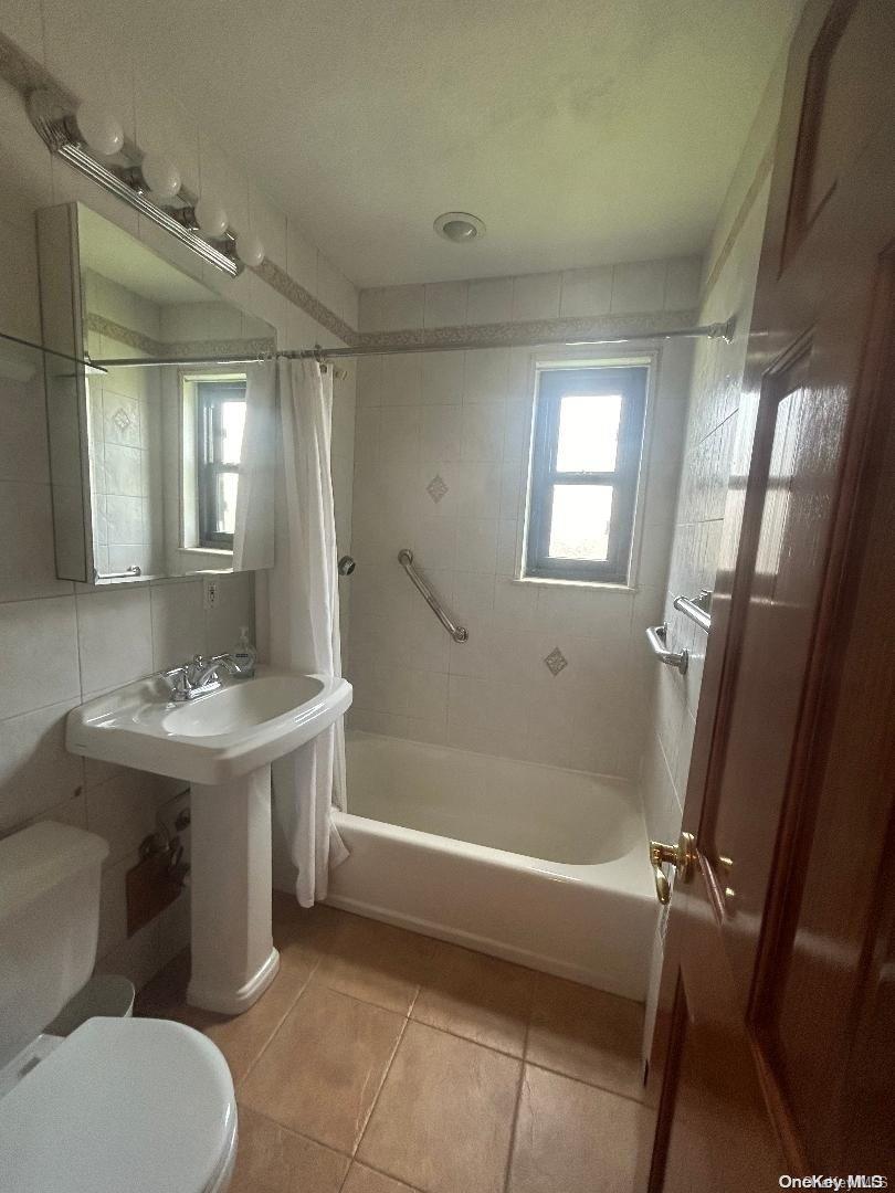 17-45 160th Street 5-65 Property Photo 9