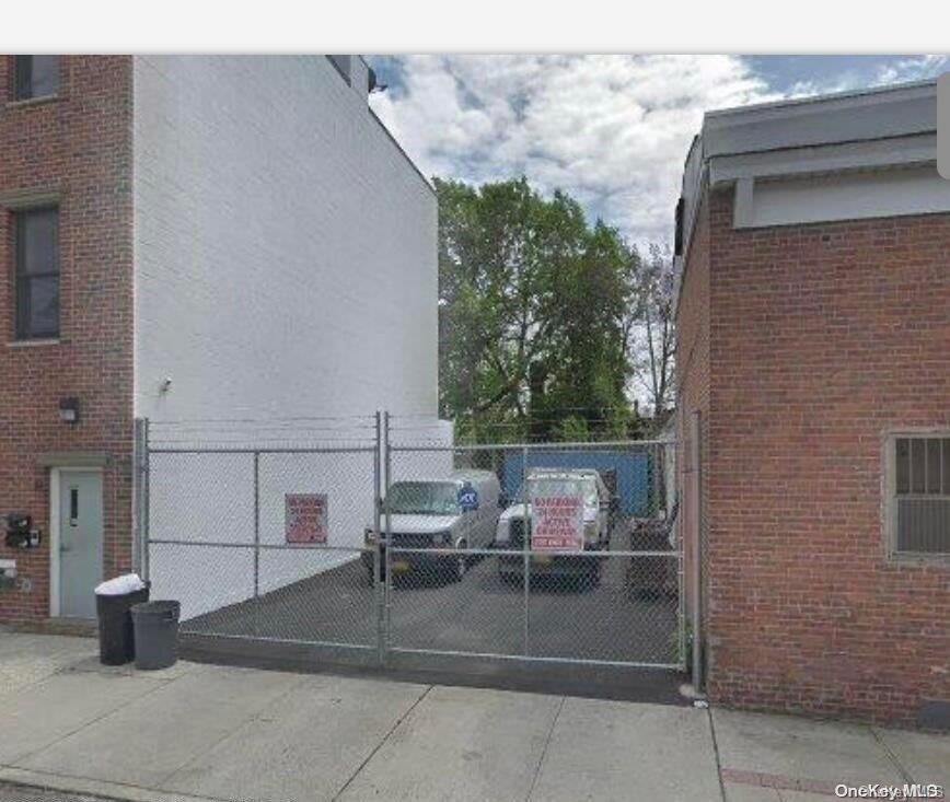 14 Cross Street Property Photo