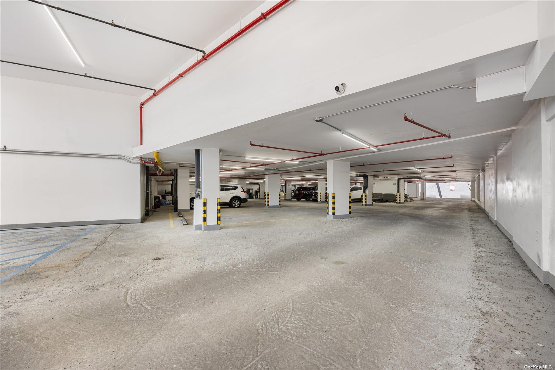 70-65 Queens Boulevard 7e Property Photo 16
