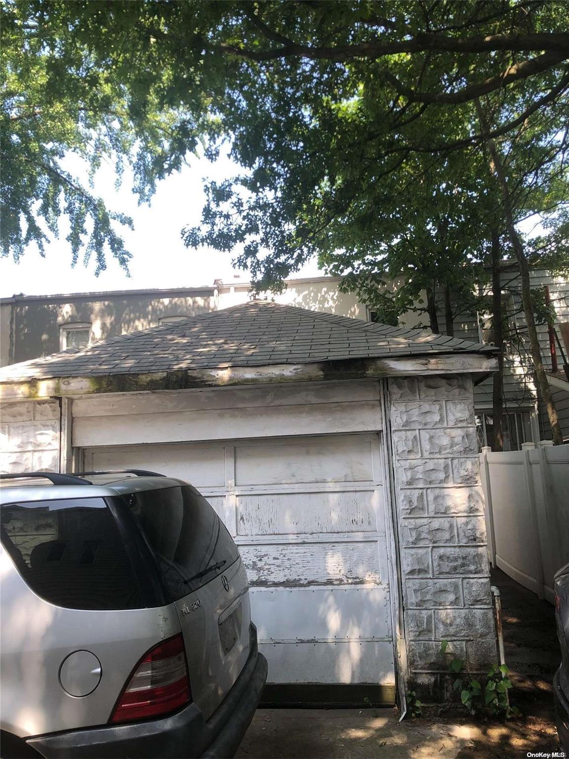 93-06 95th Street Property Photo 15