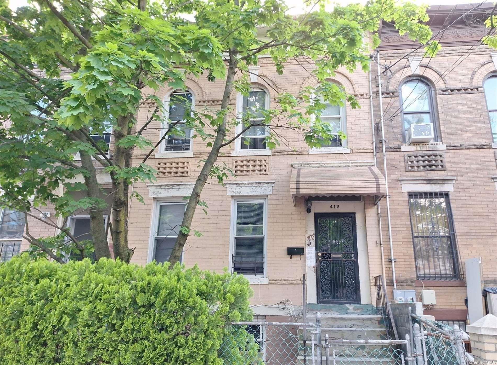 412 Bradford Street Property Photo