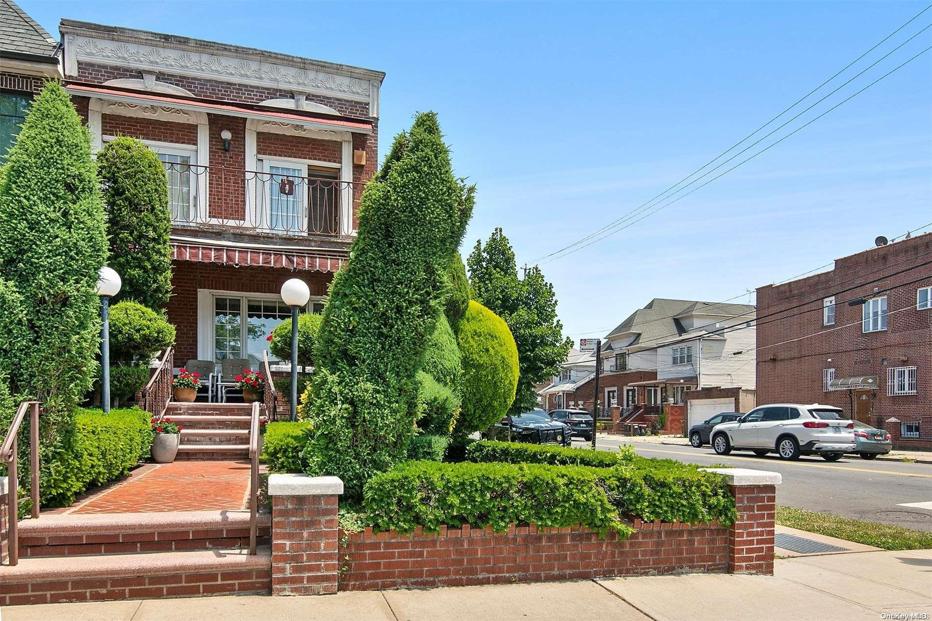 2295 Ocean Parkway Property Photo