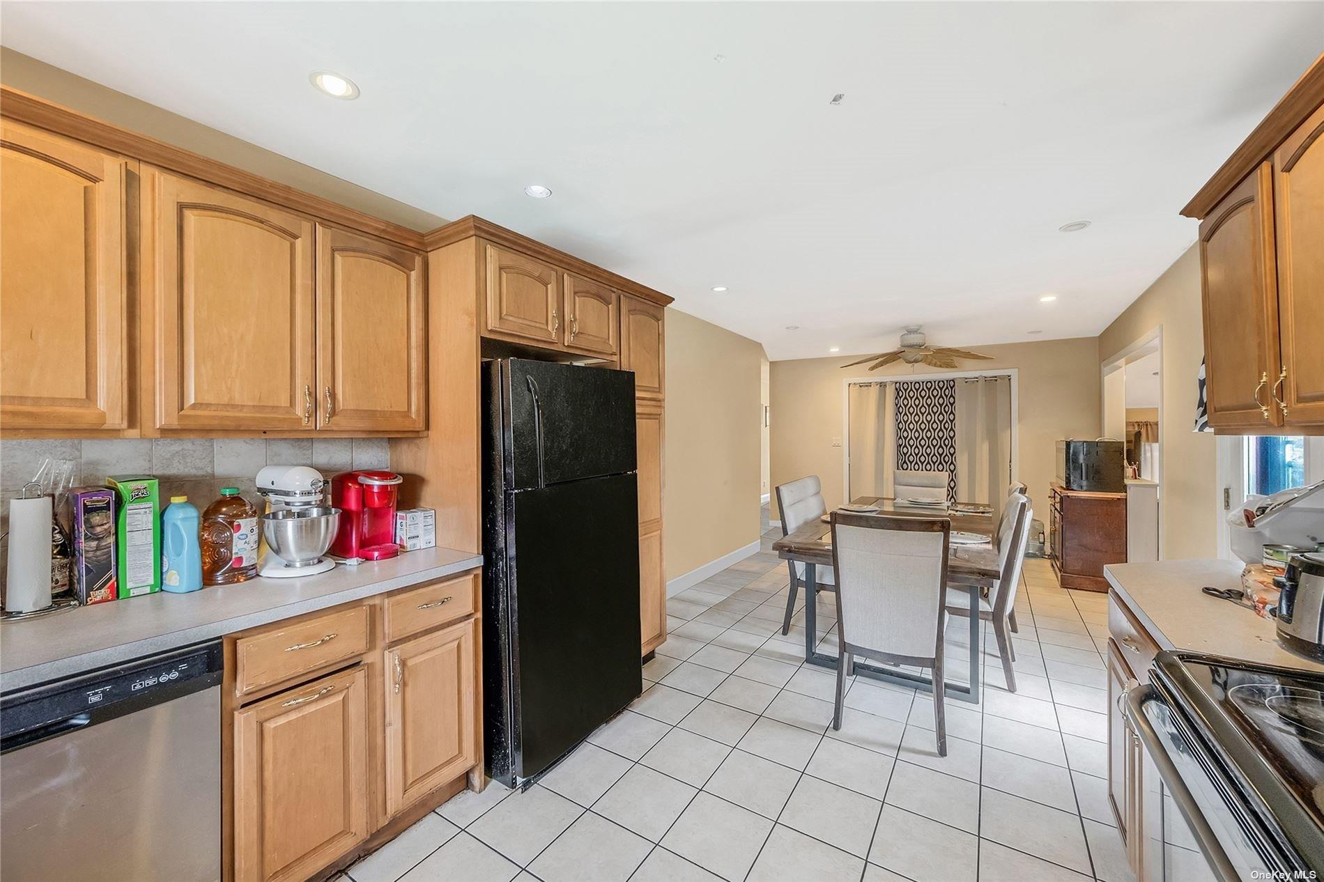 263 N Park Drive Property Photo 12