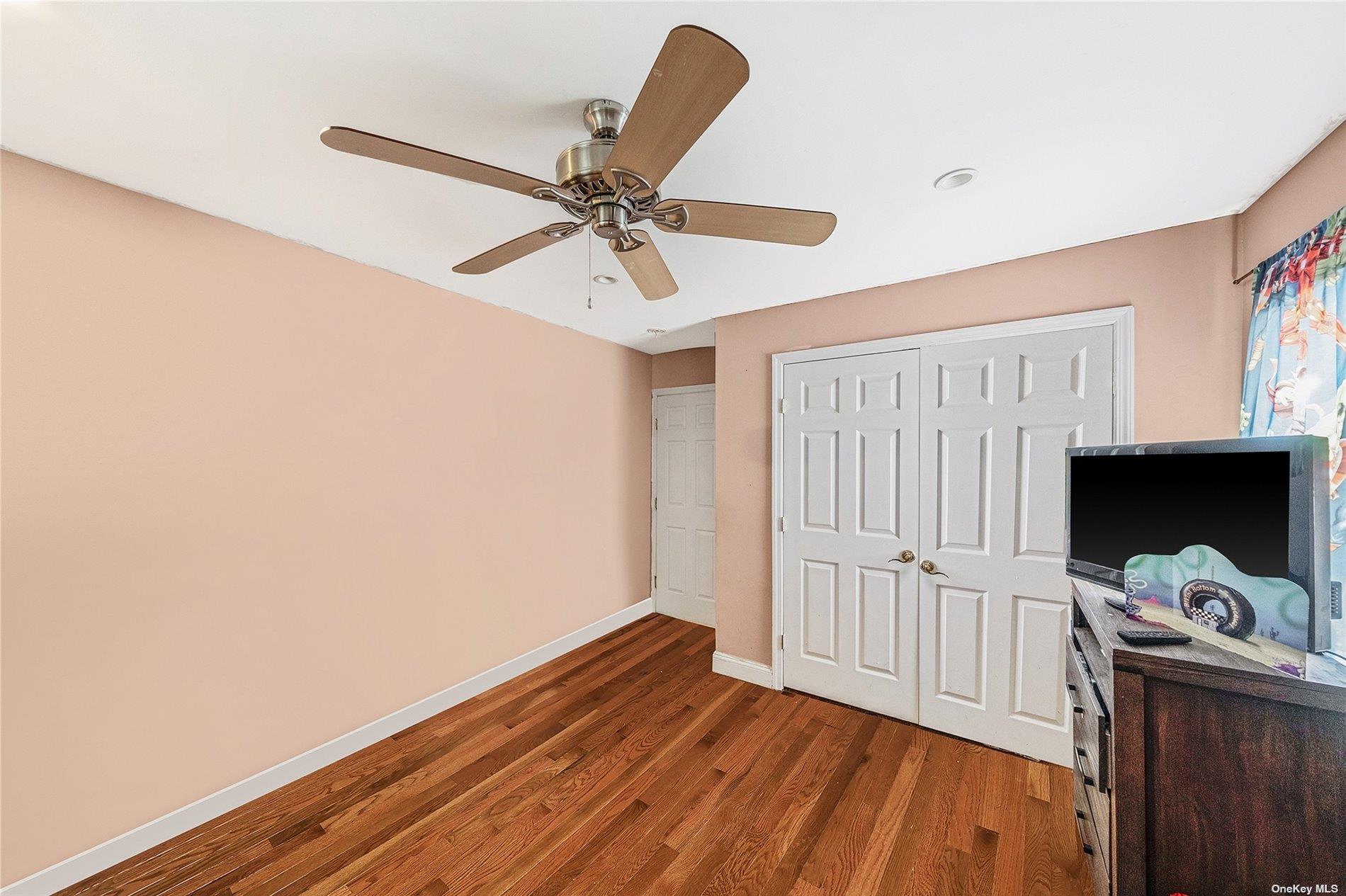 263 N Park Drive Property Photo 17