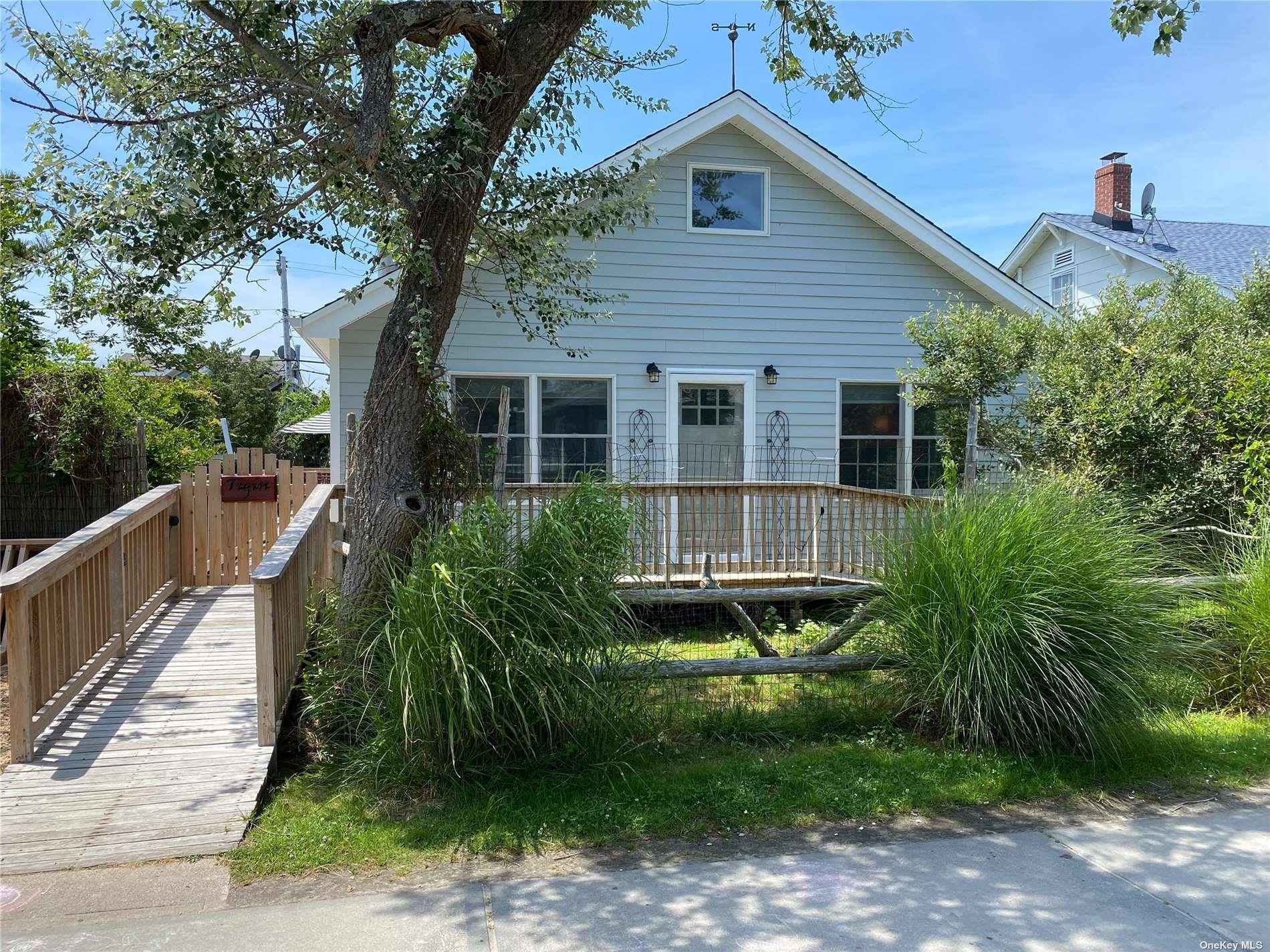 182 Cottage Walk Property Photo 1