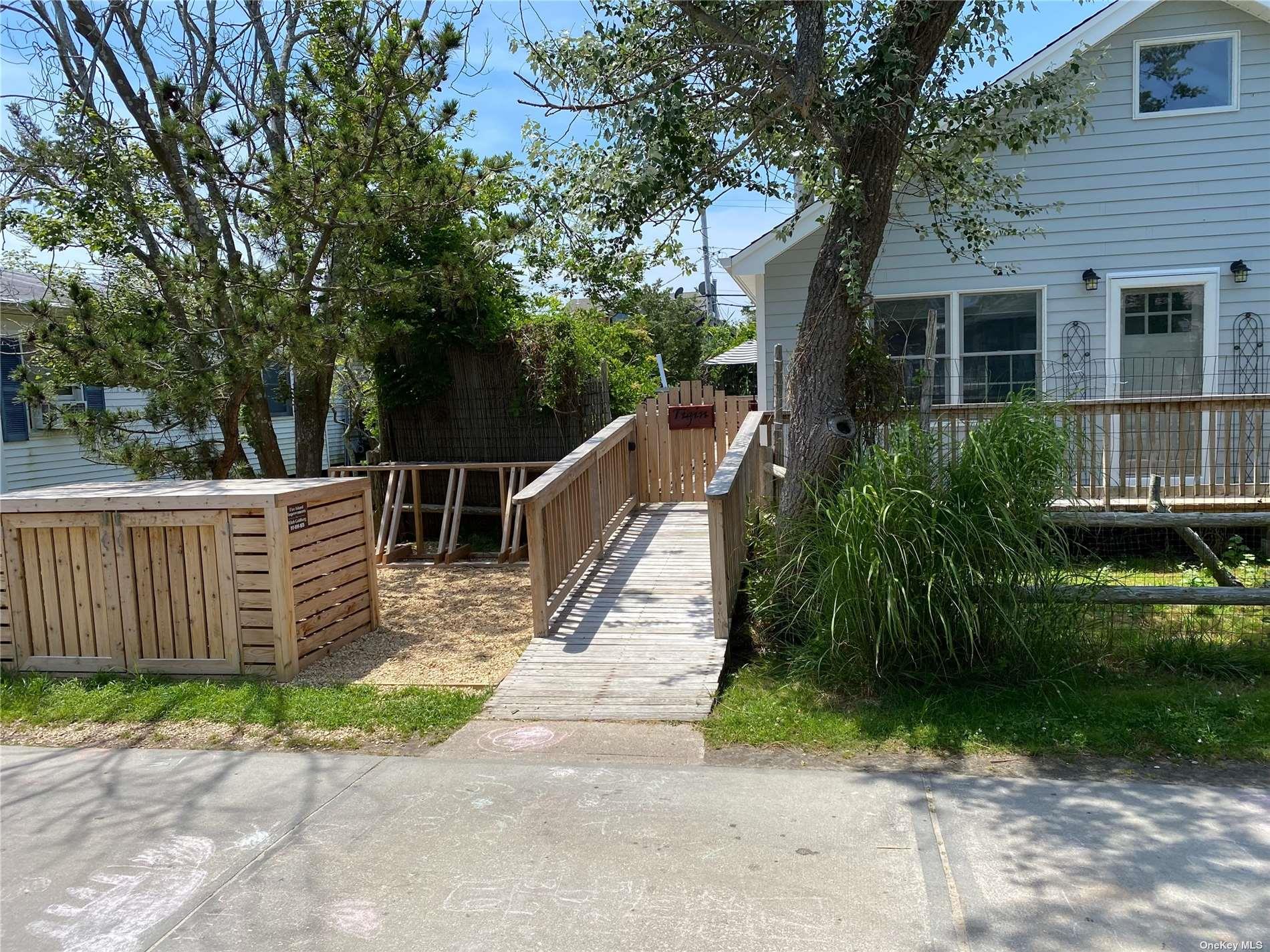 182 Cottage Walk Property Photo 2