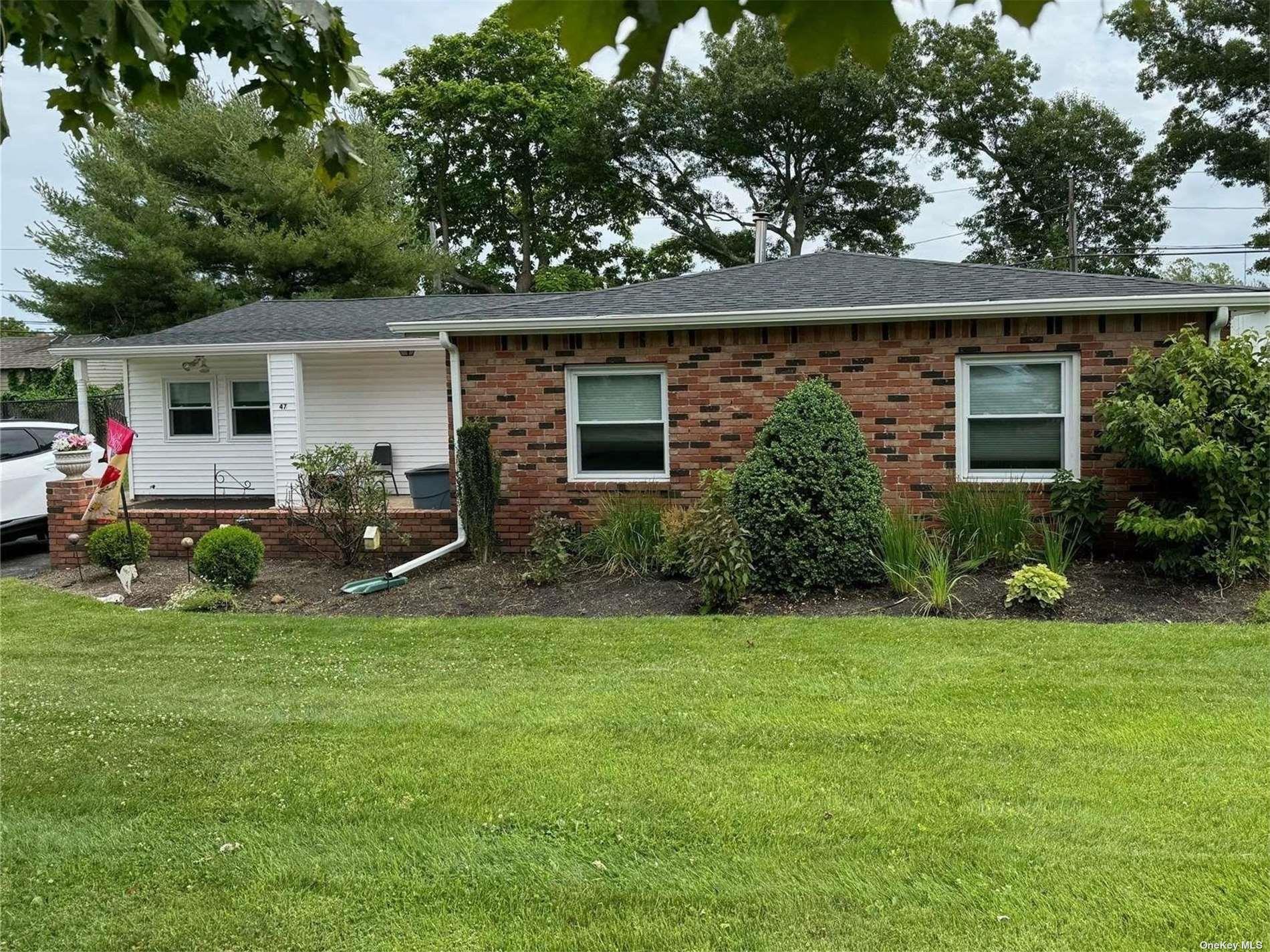 47 College Hills Drive Property Photo 1