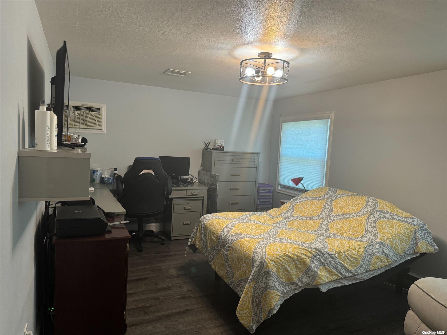 47 College Hills Drive Property Photo 6