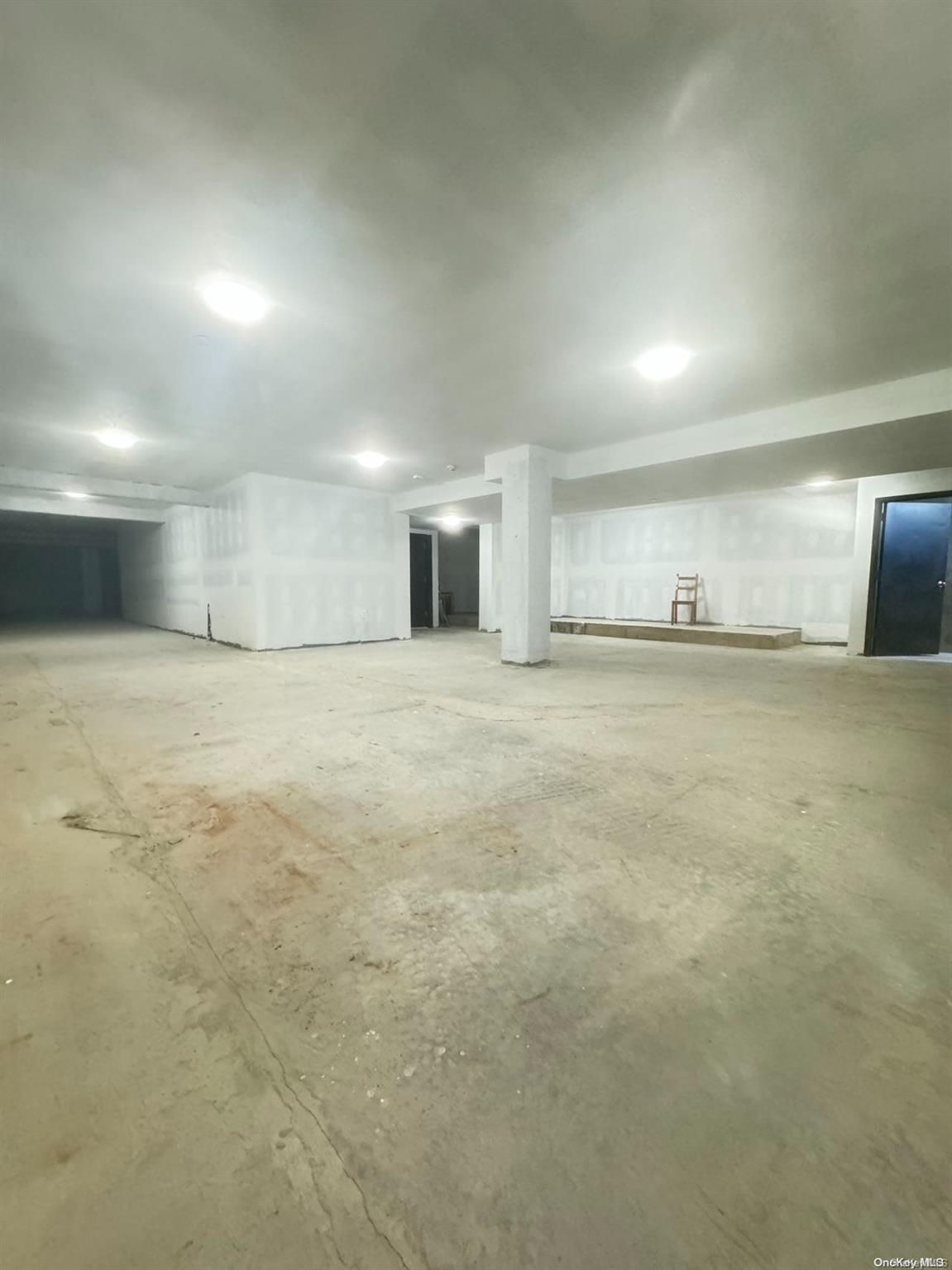 64-16 Wetherole Street Property Photo 2