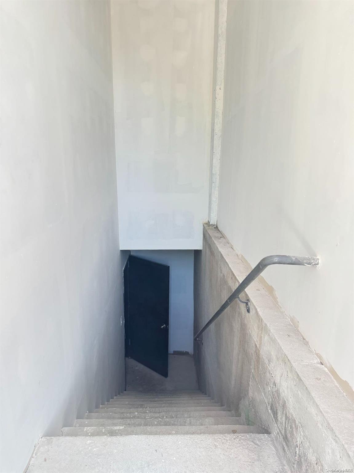 64-16 Wetherole Street Property Photo 4