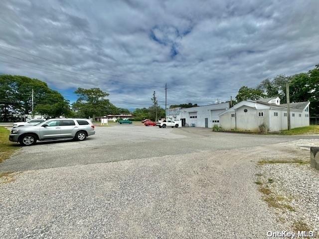 1175 W Main Street Property Photo 2