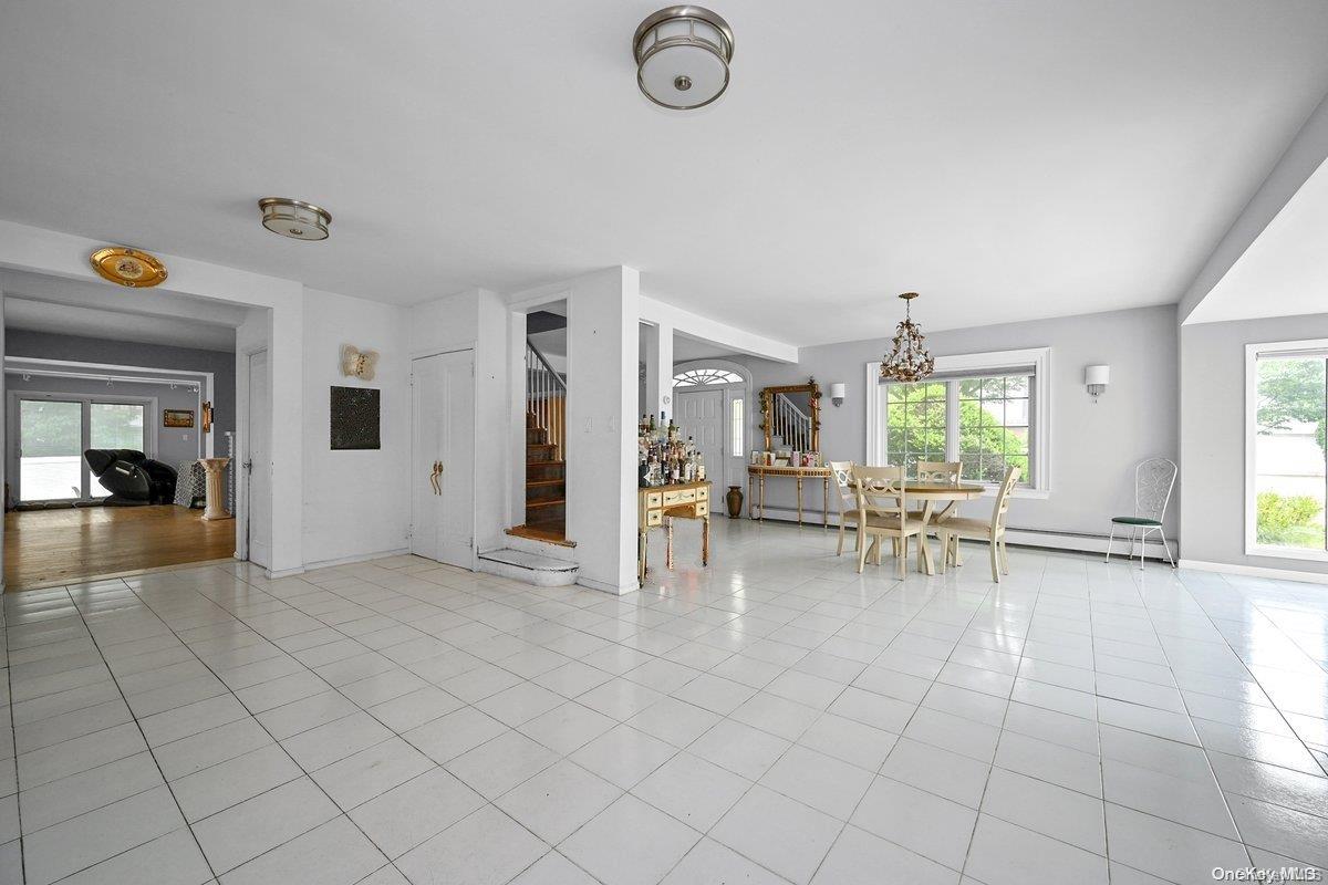 207-15 39th Avenue Property Photo 8