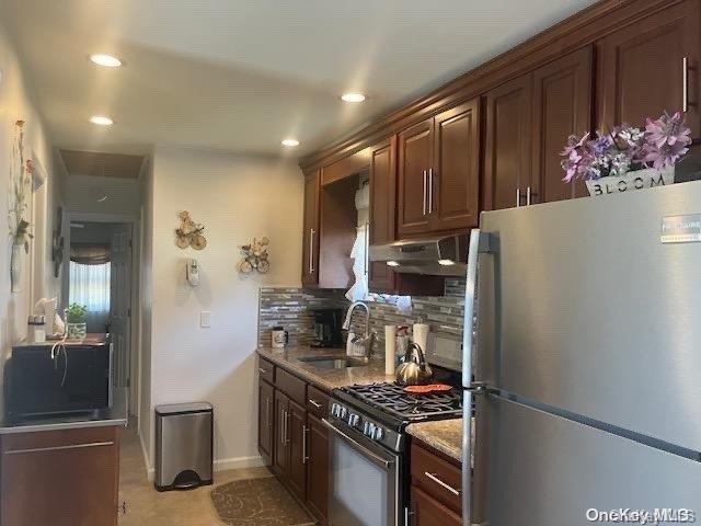 99-71 163 Road Property Photo 3