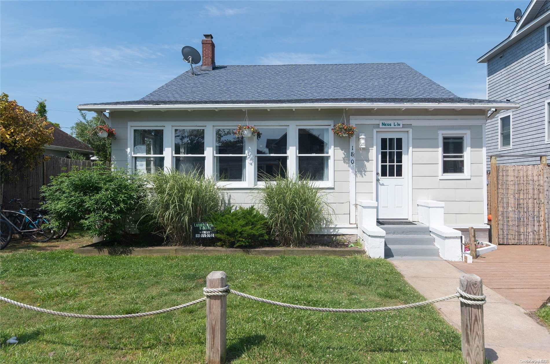 180 Cottage Walk Property Photo 1