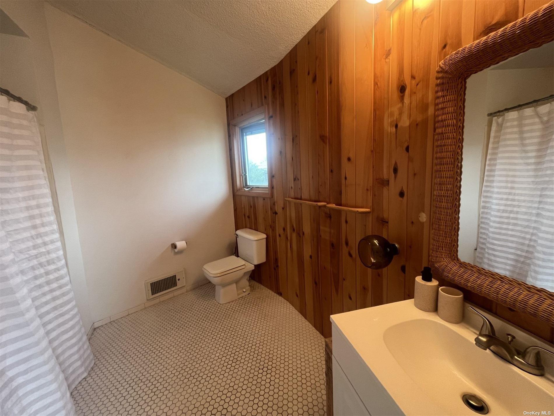 85 Bungalow Walk Property Photo 11