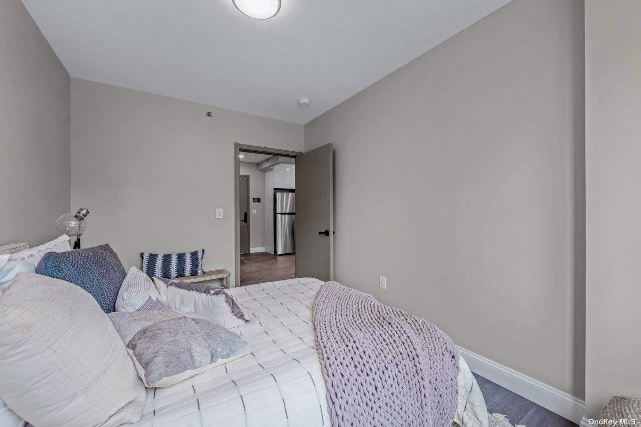 163-07 72 Avenue 4e Property Photo 5
