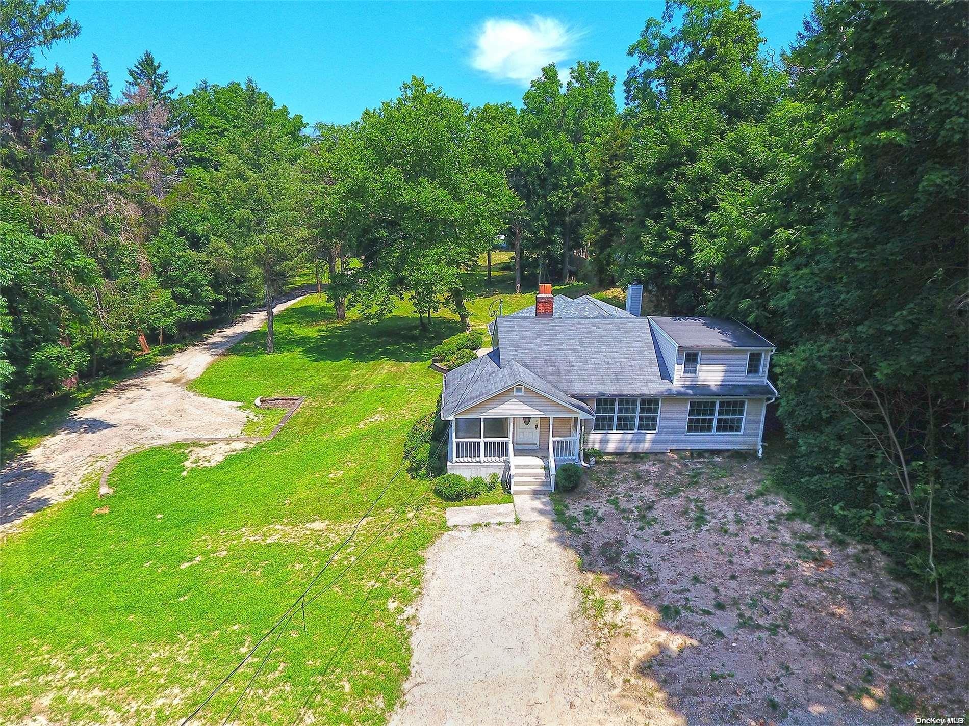 9 Sunken Meadow Road Property Photo