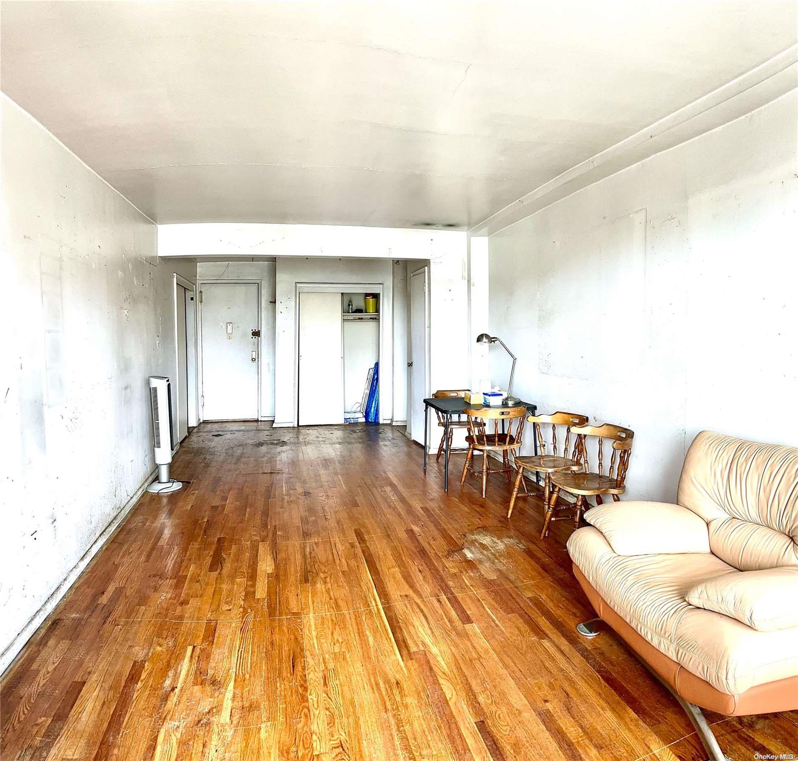 67-50 Thornton Place 4d Property Photo 3