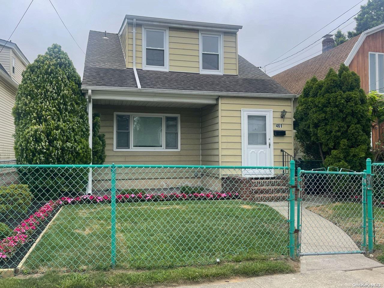 461 5th Avenue Property Photo 1