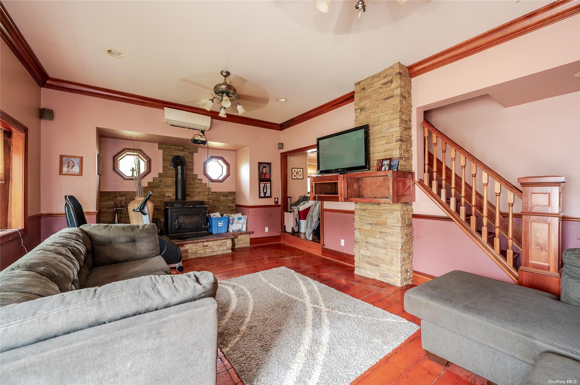 7 Gary Street Property Photo 6
