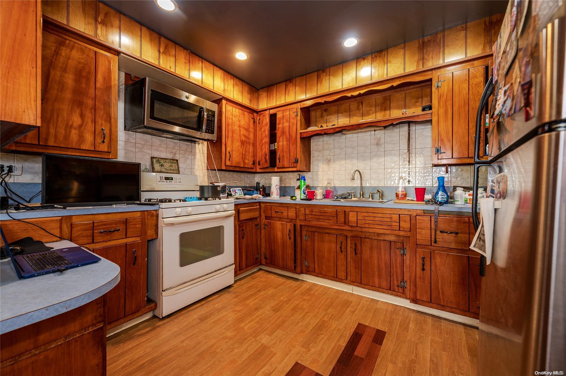 7 Gary Street Property Photo 7